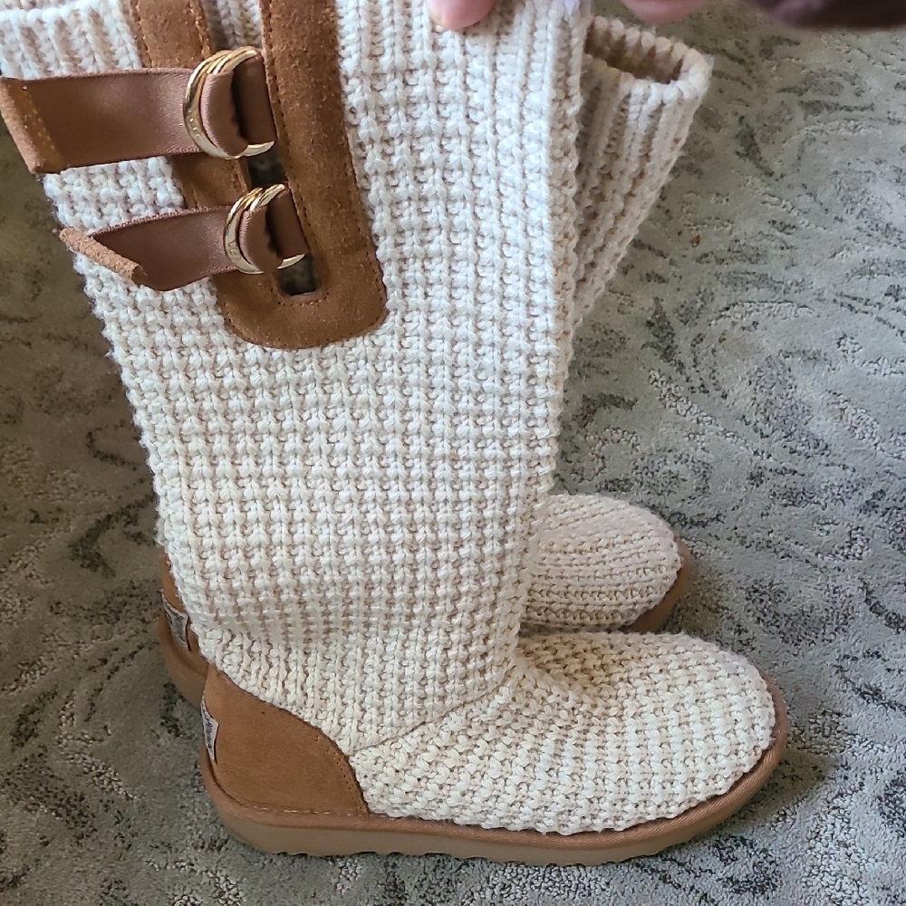 UGG Tan Knit Winter Boots with Suede Trim - Picture 3 of 14
